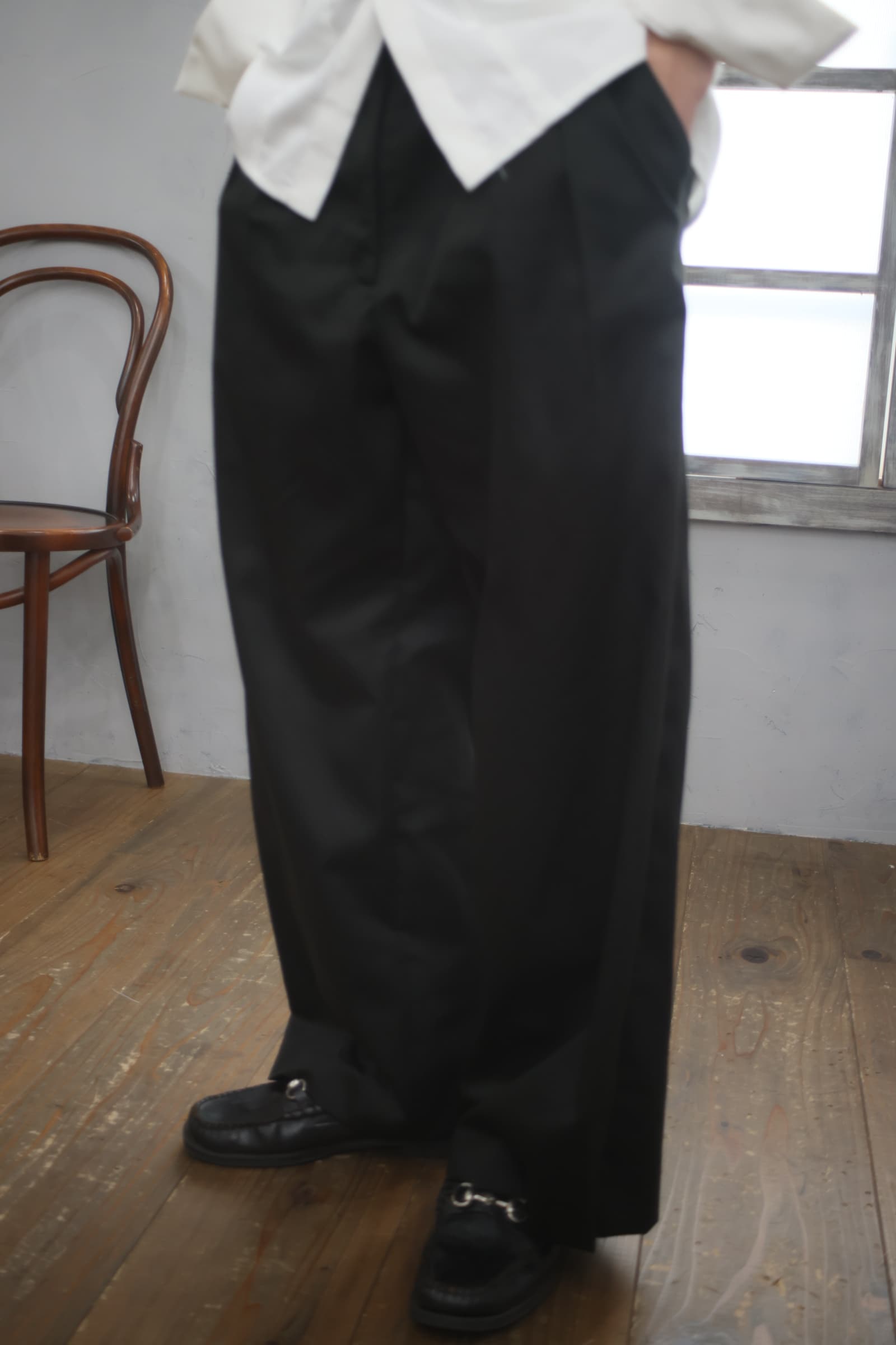 double pleated pants 02