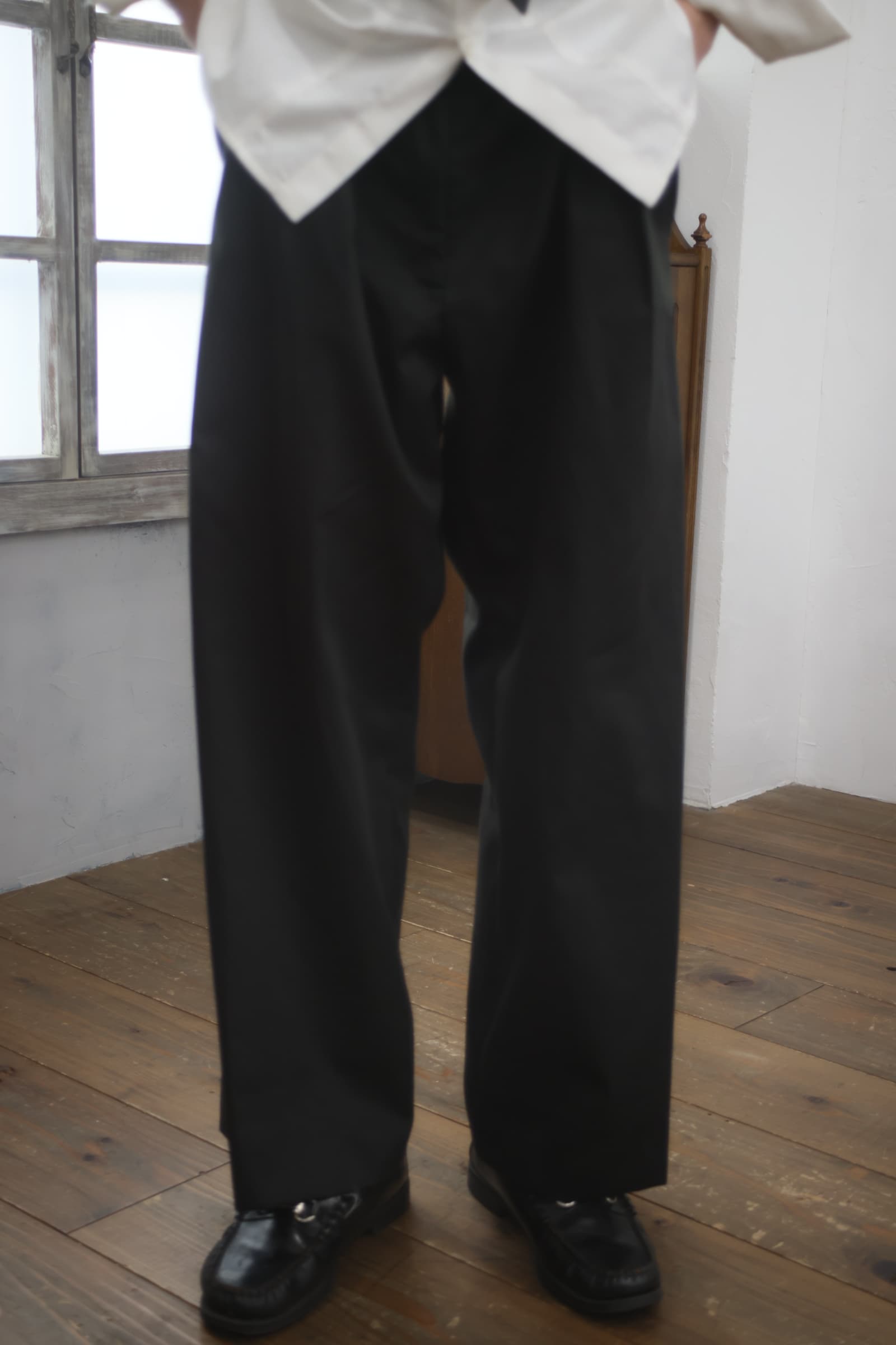 double pleated pants 03