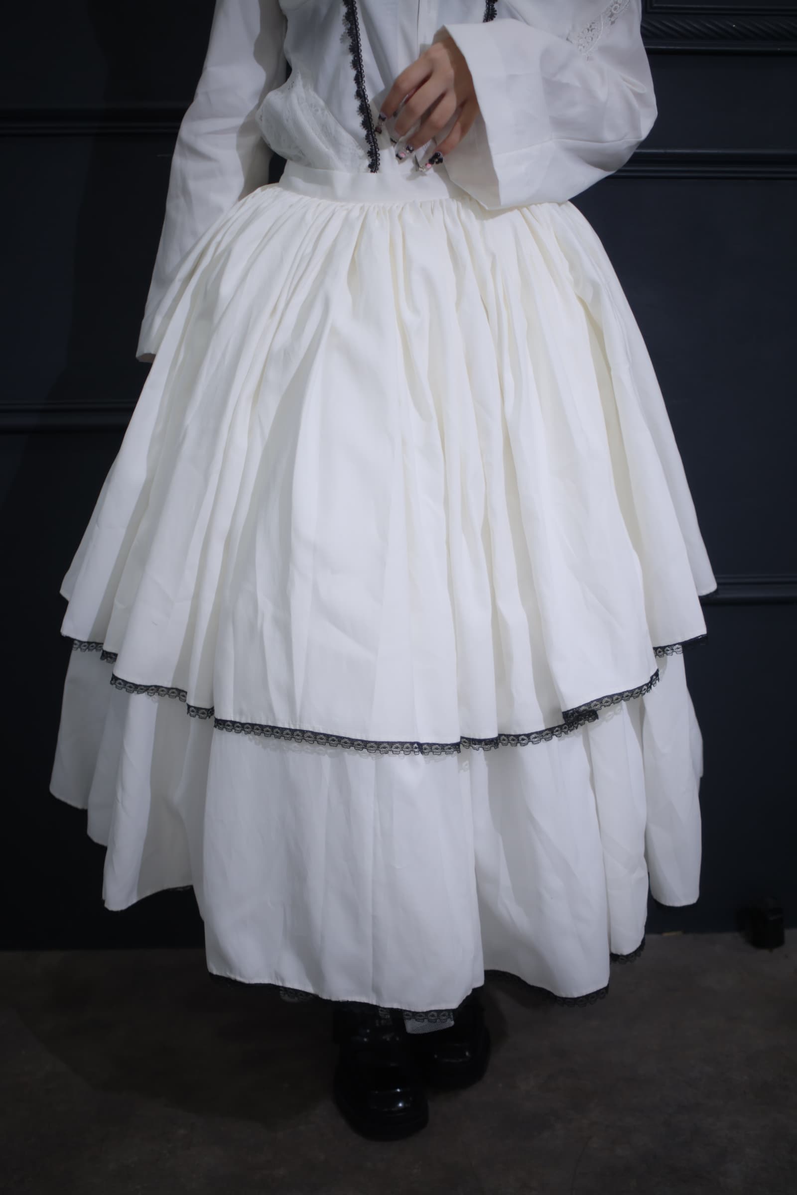 white dress skirt 03