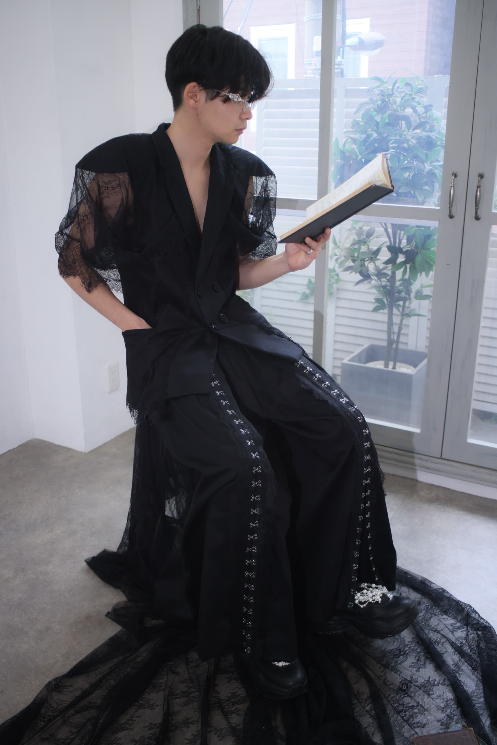 slit lace pleated pants